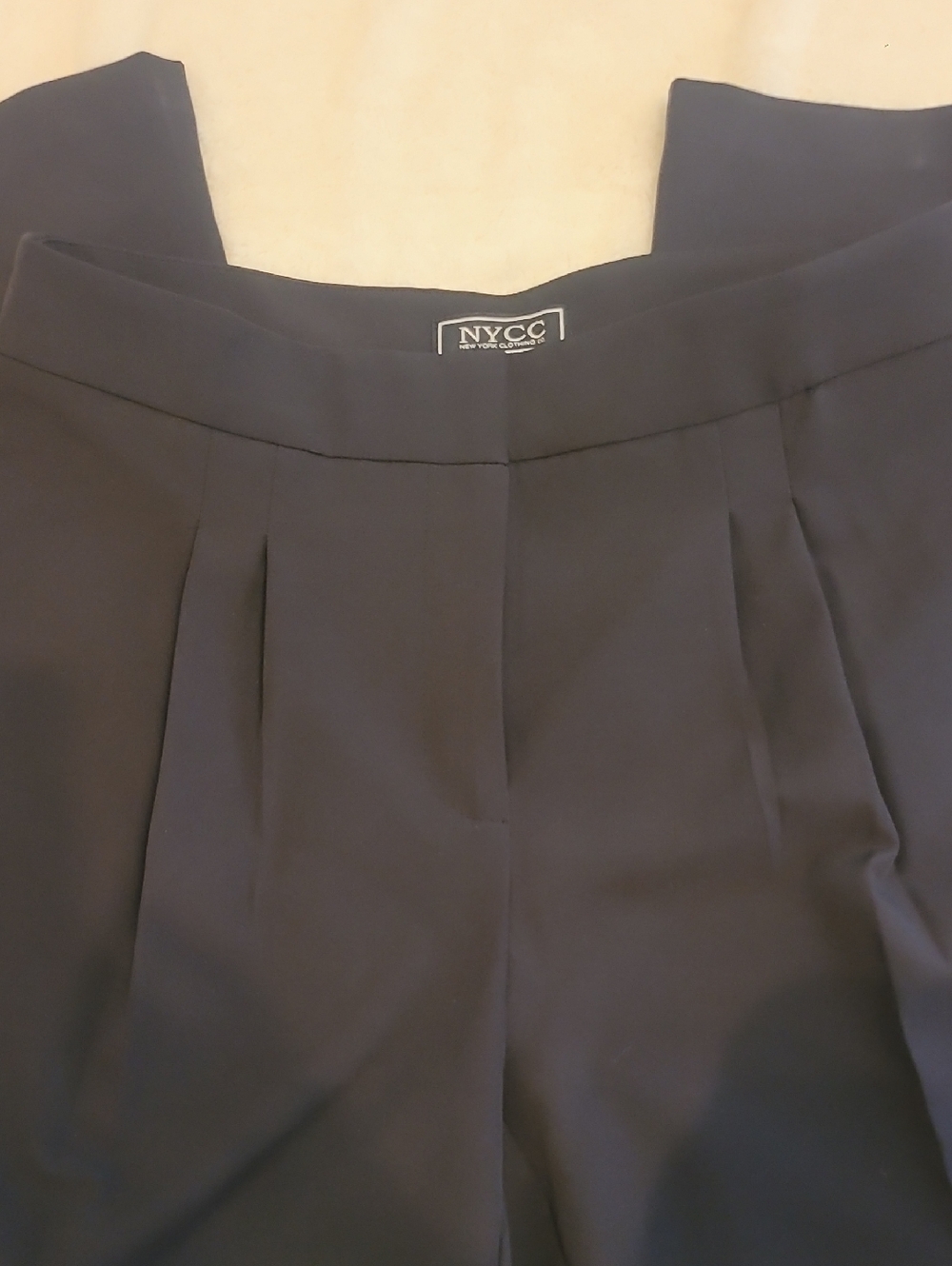 NYC Black Wide-Leg Pleated Pants